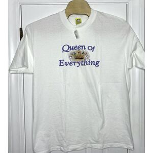 Big Dogs Vintage 2000 "Queen Of Everything" NWT T Shirt White‎ Size XL